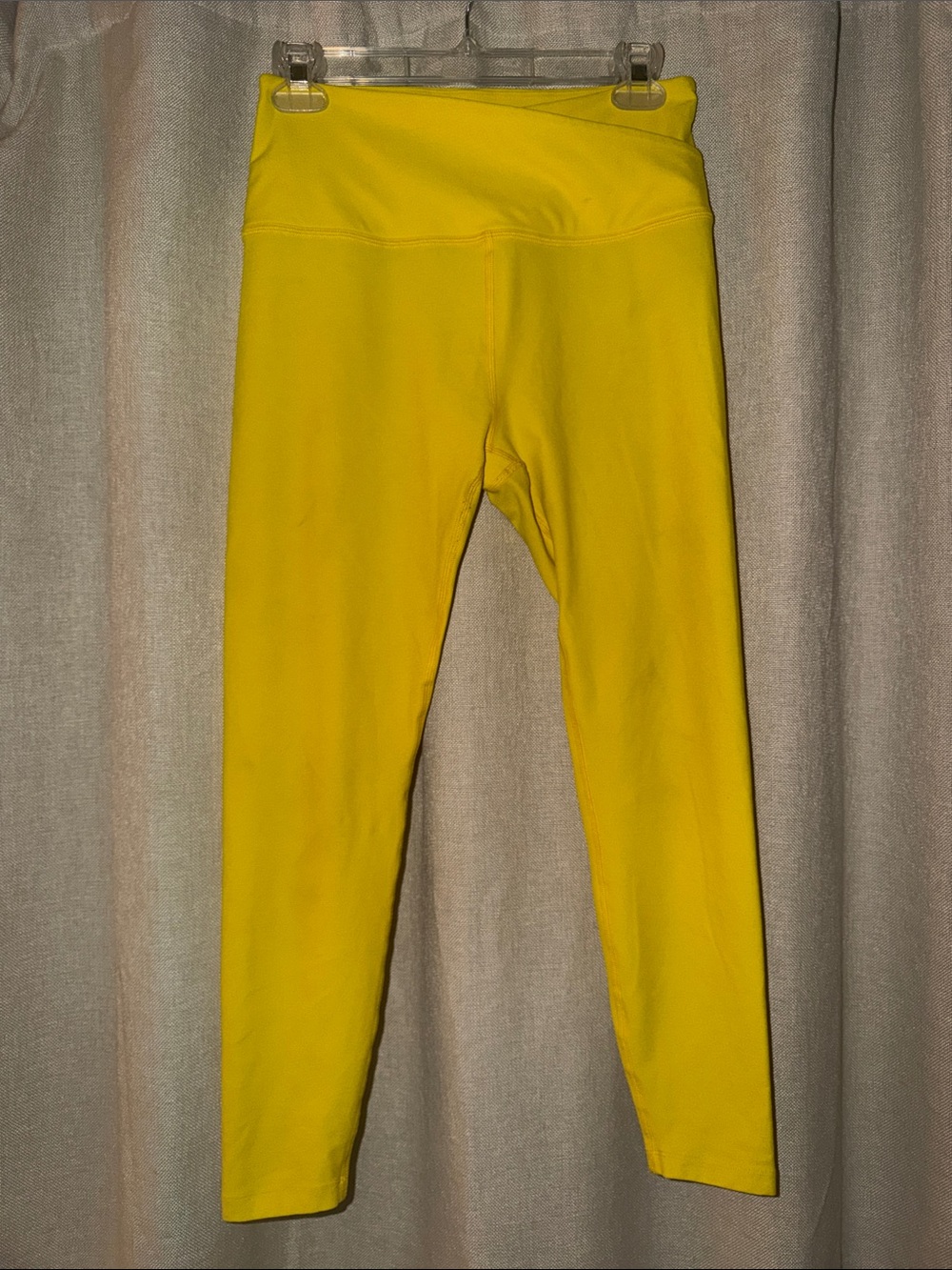 Beyond Yoga Spacedye Yellow cross waist Large High-Waist Yellow Leggings